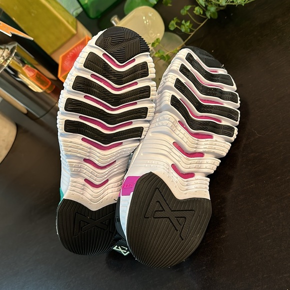 Nike Free Metcon 3 Flash Tennis Shoes - Picture 13 of 13